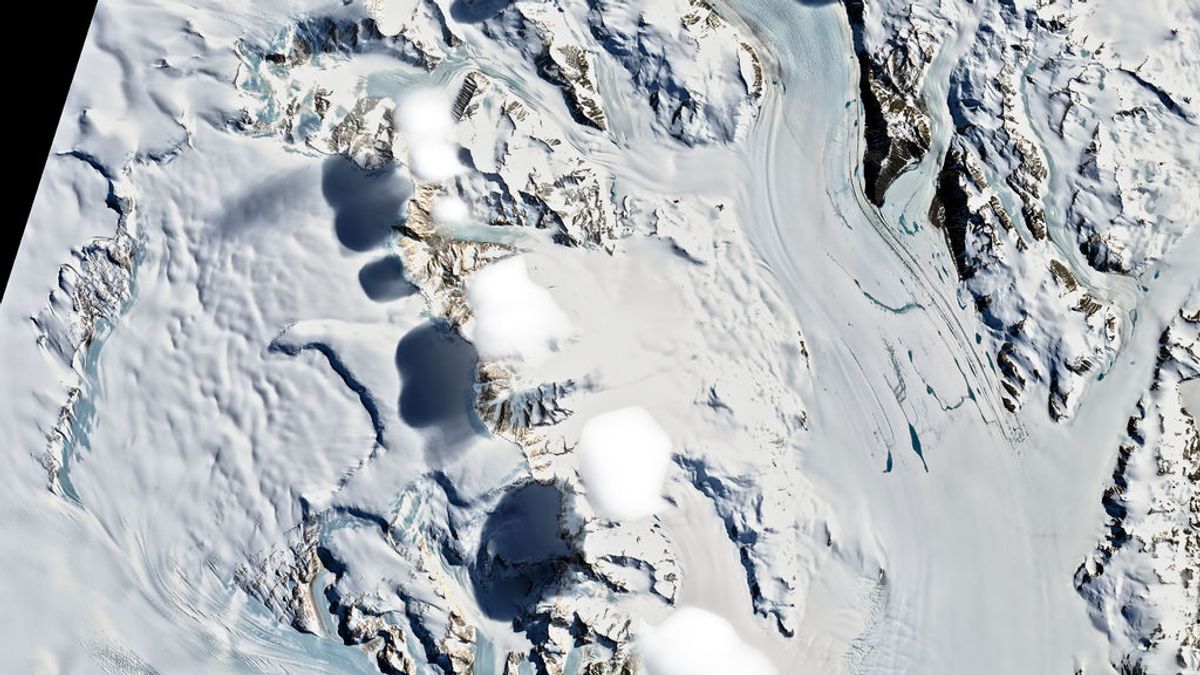 La NASA explica la imagen de unas misteriosas sombras proyectándose sobre el hielo antártico