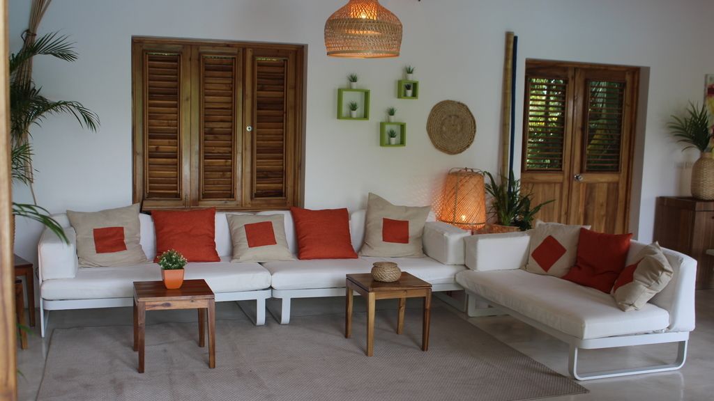 Así es Villa Montaña, la espectacular villa donde viven las chicas junto a los solteros