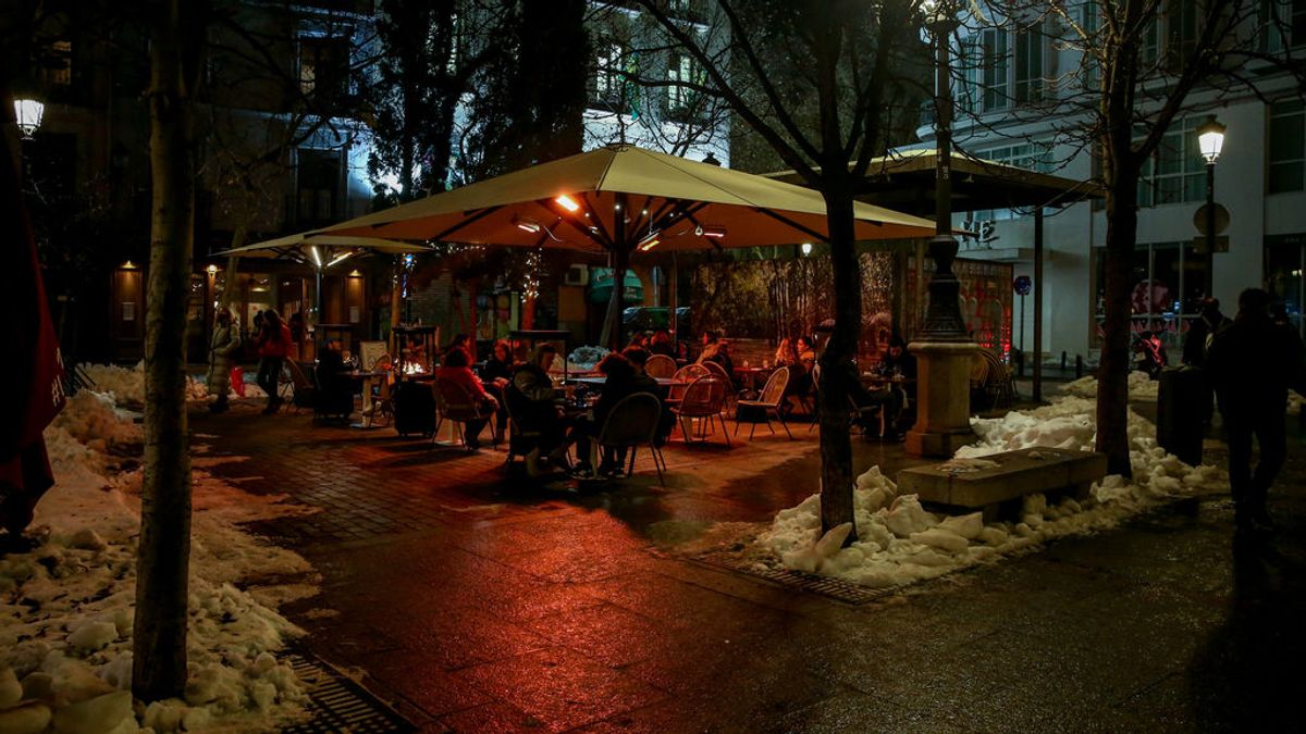 Los hosteleros madrileños cifran en 7,2 millones las pérdidas diarias con las nuevas normas contra el covid Los hosteleros madrileños cifran en 7,2 millones las pérdidas diarias con las nuevas normas contra el covid