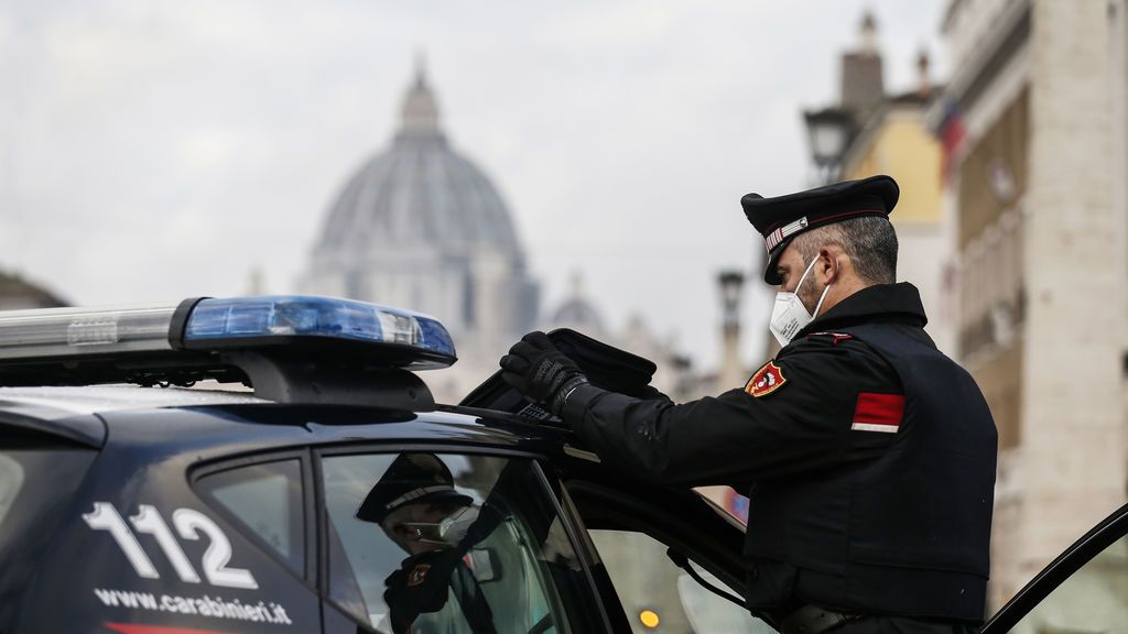 La policía italiana desmantela un grupo de extrema derecha que planeaba una matanza La policía italiana desmantela un grupo de extrema derecha que planeaba una matanza