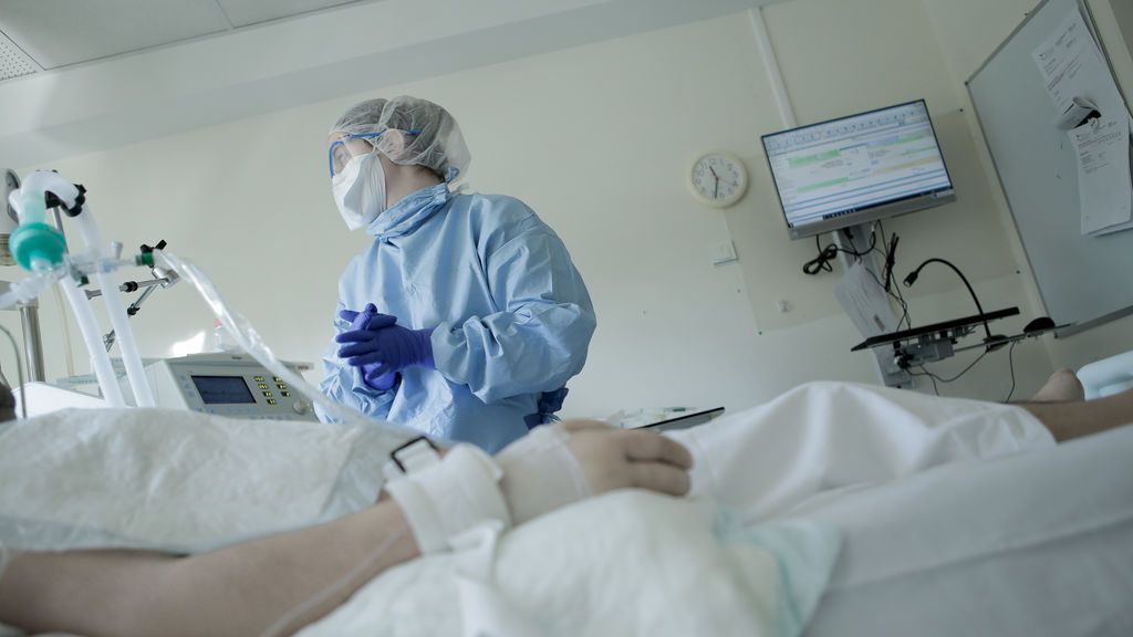 Francia supera los tres millones de casos de coronavirus, con la tasa de contagios al alza Francia supera los tres millones de casos de coronavirus, con la tasa de contagios al alza