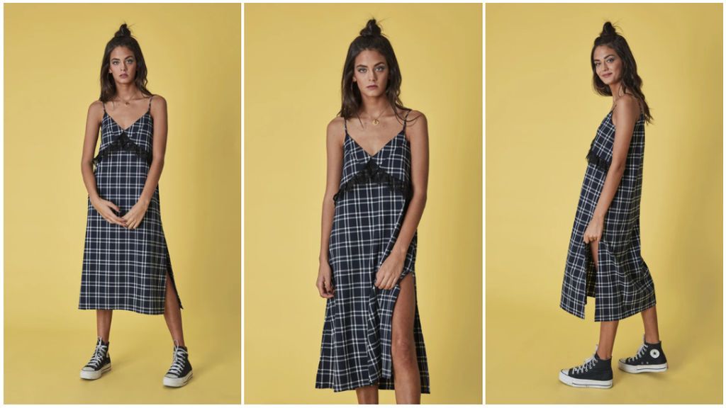 Si quieres optar por un look más de skater, un vestido lencero a cuadros será la solución.