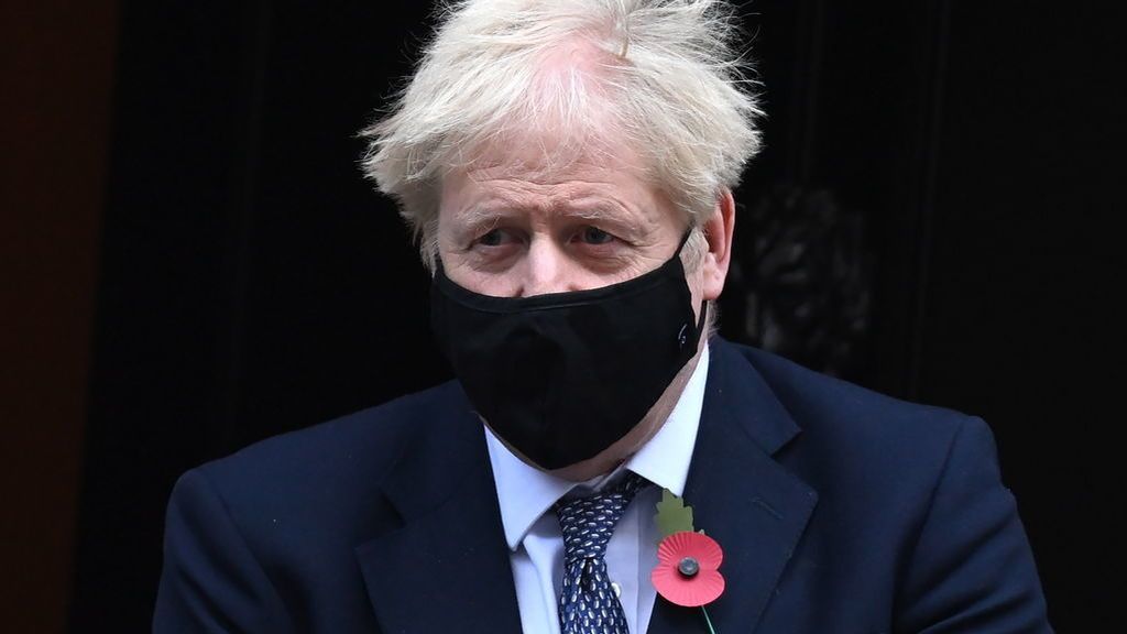 Boris Johnson dice que variante británica del coronavirus parece ser más mortífera