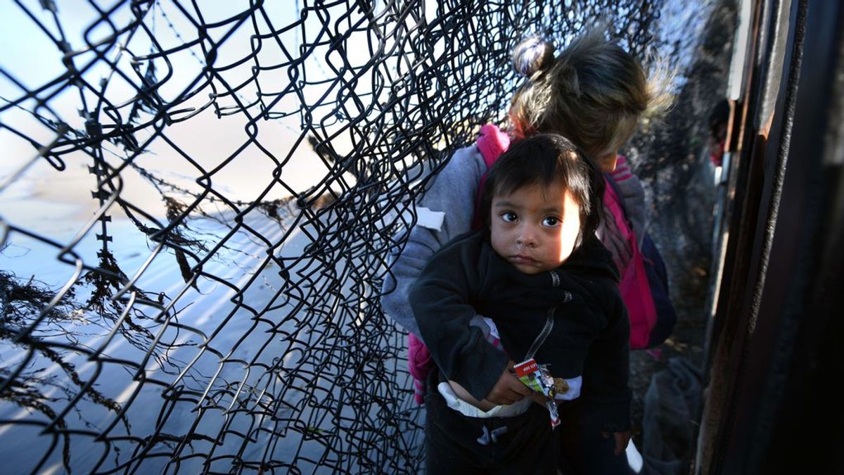 Niños caravana regresan a Honduras "heridos y traumatizados", denuncia UNICEF Niños caravana regresan a Honduras "heridos y traumatizados", denuncia UNICEF