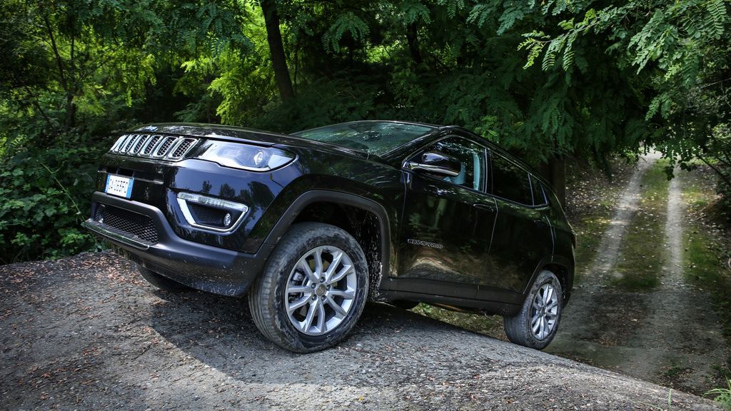 Jeep Compass Limited_4xe (12)