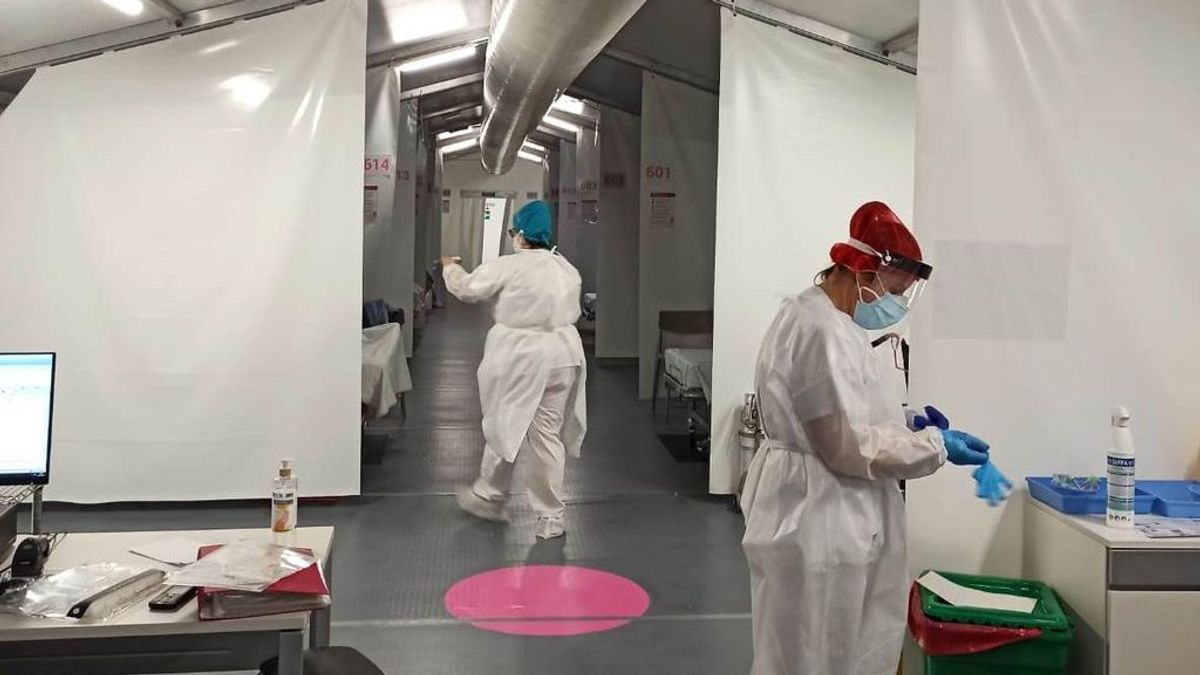 El hospital de campaña de Castellón recibe a los primeros pacientes con Covid El hospital de campaña de Castellón recibe a los primeros pacientes con Covid