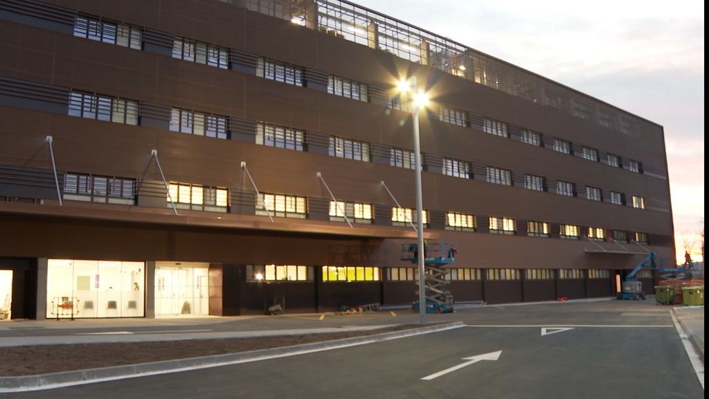 El primer centro satélite para reforzar a los hospitales catalanes abre el lunes El primer centro satélite para reforzar a los hospitales catalanes abre el lunes