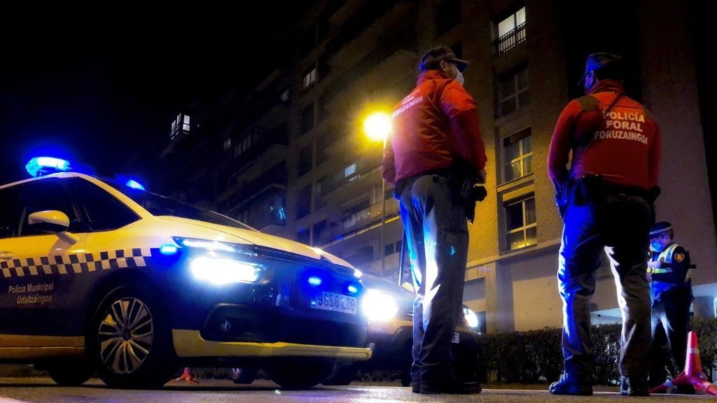 Denunciadas 27 personas en seis fiestas ilegales celebradas en domicilios particulares de Pamplona Denunciadas 27 personas en seis fiestas ilegales celebradas en domicilios particulares de Pamplona