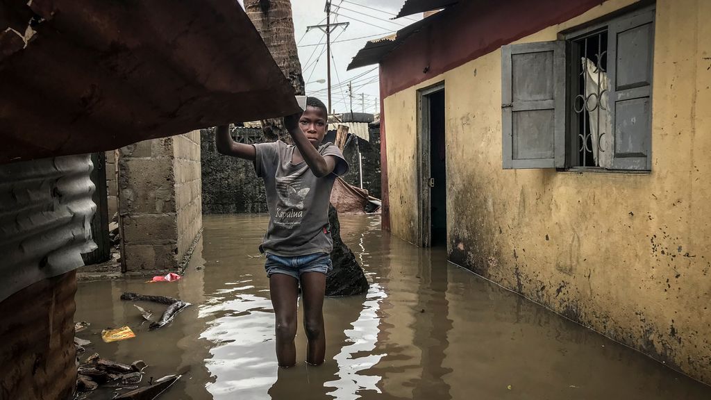 El furioso ciclón Eloísa arrasa Mozambique con vientos de más de 150 km/hora