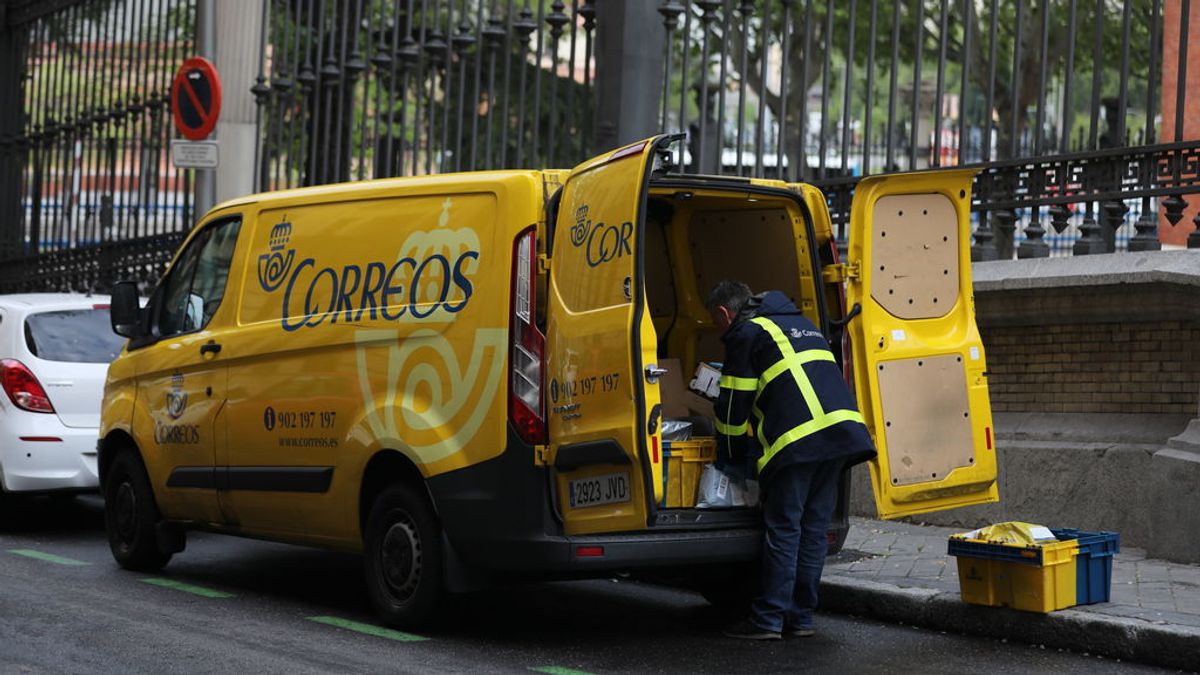 Correos se prepara con 965 contrataciones de refuerzo para las elecciones catalanas del 14-F Correos se prepara con 965 contrataciones de refuerzo para las elecciones catalanas del 14-F