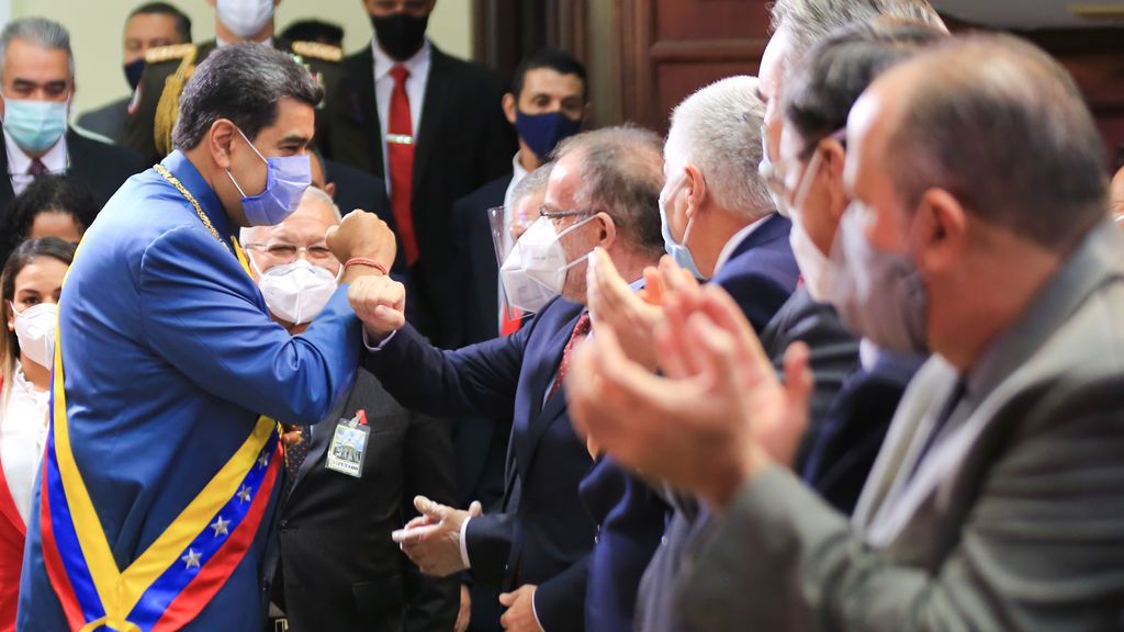 Maduro dice que tienen un antiviral que "neutraliza al cien por cien" el coronavirus Maduro dice que tienen un antiviral que "neutraliza al cien por cien" el coronavirus
