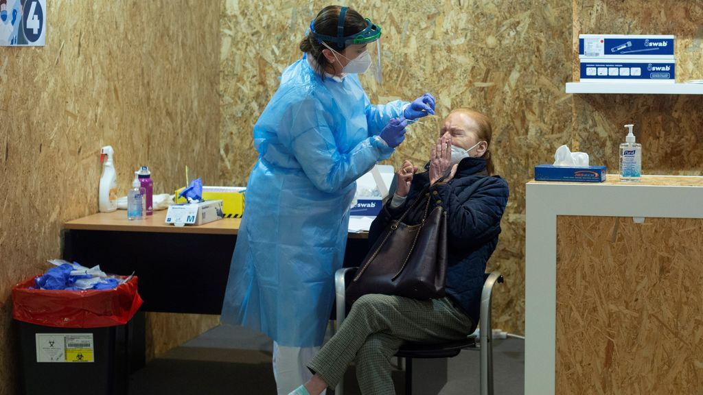 España sigue en máximos de casos de coronavirus España sigue en máximos de casos de coronavirus