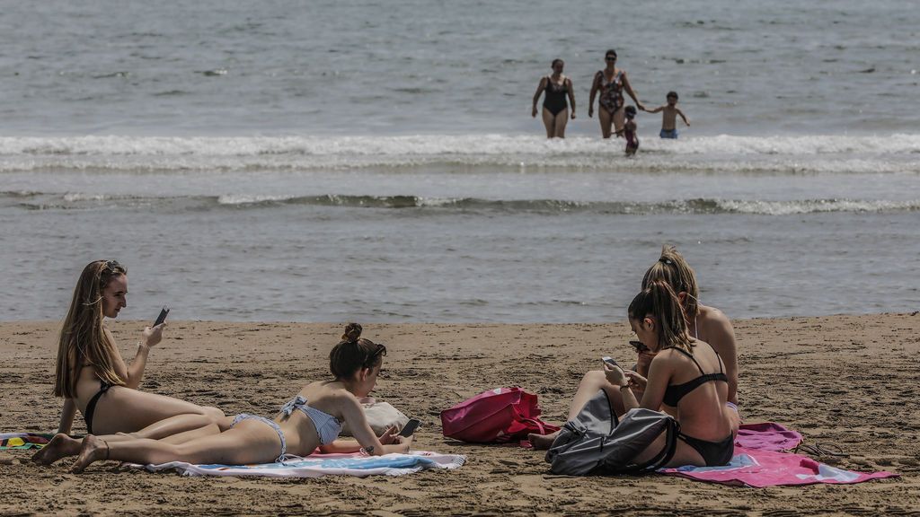 Enero de 2021 hace historia: el mes que empezó con nevadas y acabará con 30ºC Enero de 2021 hace historia: el mes que empezó con nevadas y acabará con 30ºC