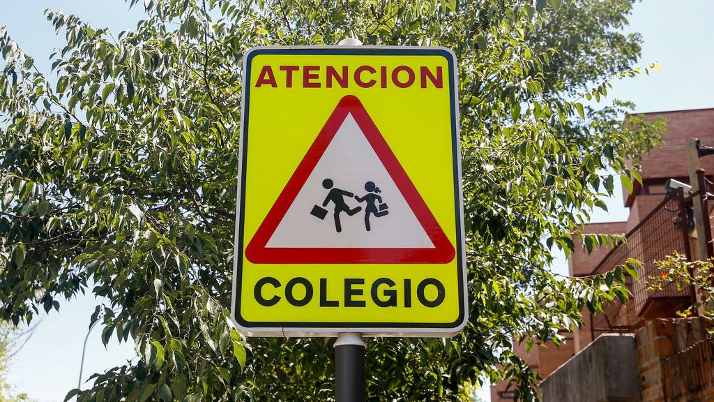 La Guardia Civil busca a una menor desaparecida en Madrid al ir al colegio La Guardia Civil busca a una menor desaparecida en Madrid al ir al colegio