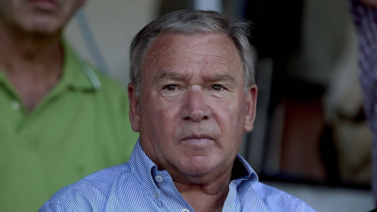 Javier Clemente: "Queremos una Selección Vasca, pero no vamos a dejar de veranear en Marbella" Javier Clemente: "Queremos una Selección Vasca, pero no vamos a dejar de veranear en Marbella"