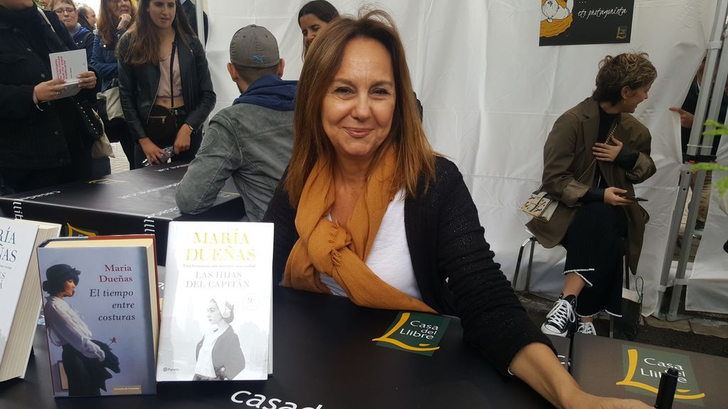 María Dueñas publicará el 14 de abril 'Sira', continuación de la novela 'El tiempo entre costuras' María Dueñas publicará el 14 de abril 'Sira', continuación de la novela 'El tiempo entre costuras'