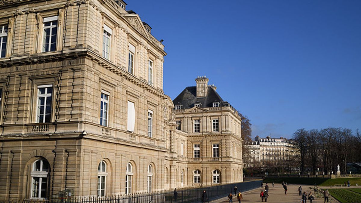 El Senado de Francia aprueba un proyecto para aplazar a junio las elecciones regionales por el coronavirus