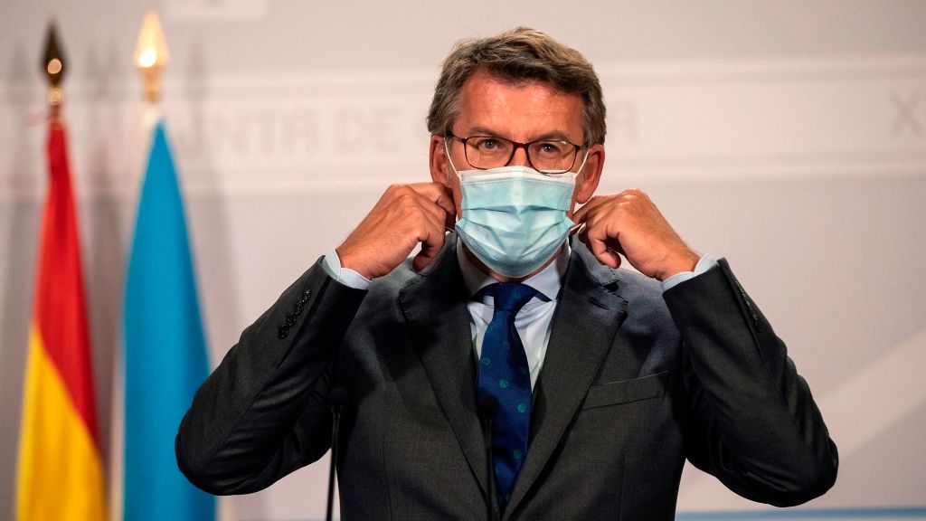 Feijóo pedirá a Pedro Sánchez el uso obligatorio de las mascarillas FPP2 Feijóo pedirá a Pedro Sánchez el uso obligatorio de las mascarillas FPP2