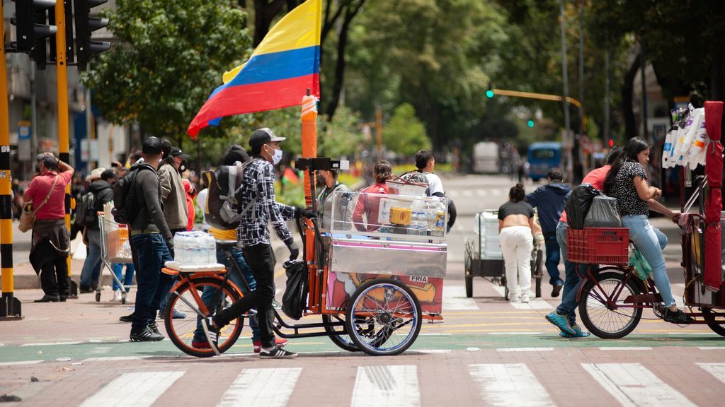 Colombia suspende los vuelos con Brasil durante 30 días por la nueva cepa del coronavirus Colombia suspende los vuelos con Brasil durante 30 días por la nueva cepa del coronavirus