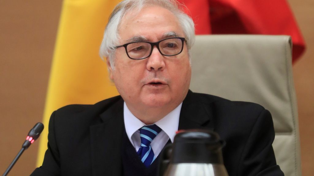 Manuel Castelles, ministro de Universidades Manuel Castelles, ministro de Universidades