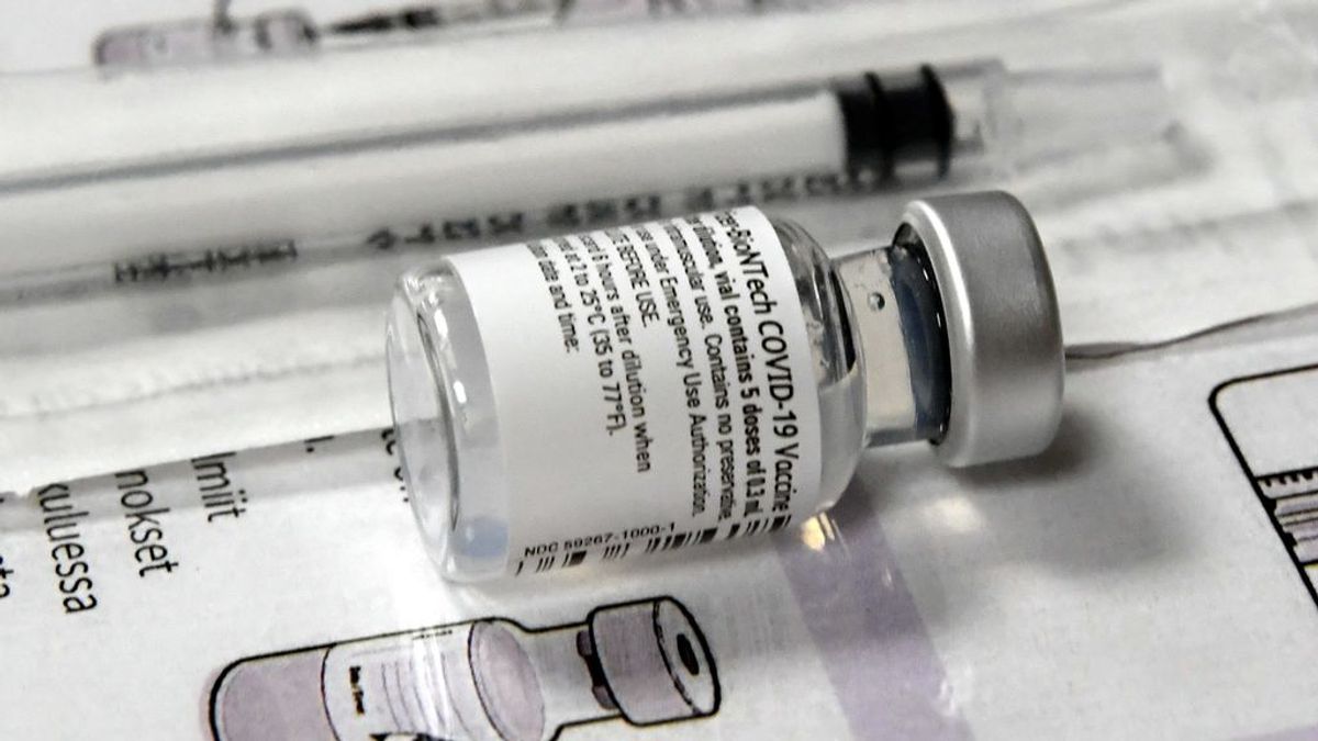 EuropaPress_3534812_26_january_2021_finland_espoo_syringe_lies_next_to_vial_of_the EuropaPress_3534812_26_january_2021_finland_espoo_syringe_lies_next_to_vial_of_the