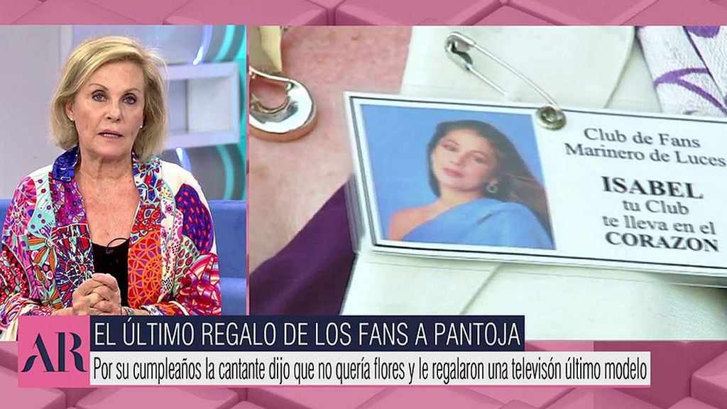 Los fans hacen piña alrededor de Isabel Pantoja