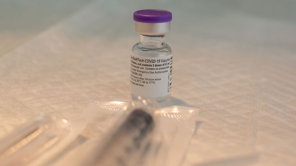 El ritmo de vacunación se reduce a menos de 40.000 inoculaciones al día El ritmo de vacunación se reduce a menos de 40.000 inoculaciones al día