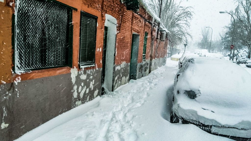 Exterior de Peironcely 10, tras la nevada