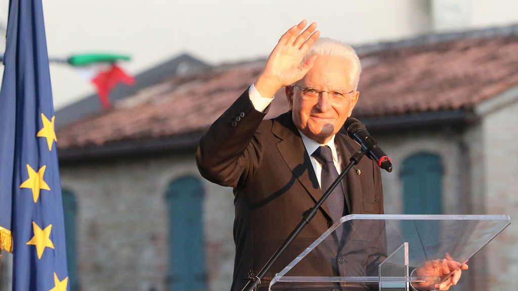 Mattarella nombra a un mediador para sacar a Italia de la crisis de Gobierno Mattarella nombra a un mediador para sacar a Italia de la crisis de Gobierno