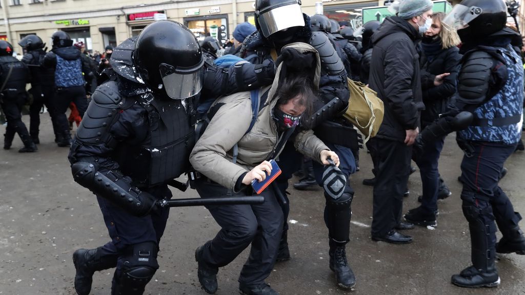 Más de 1.500 detenidos en una nueva jornada de marchas por la liberación del opositor ruso Alexei Navalny