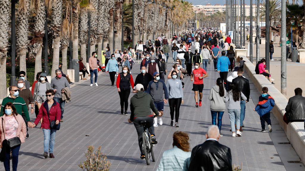 El paseo de la playa de la Malvarrosa