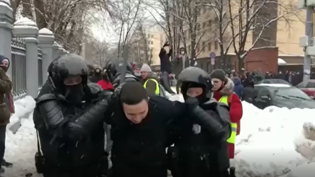 La Policía rusa detiene a más de 2.700 personas por manifestarse a favor de la liberación de Alexei Navalny