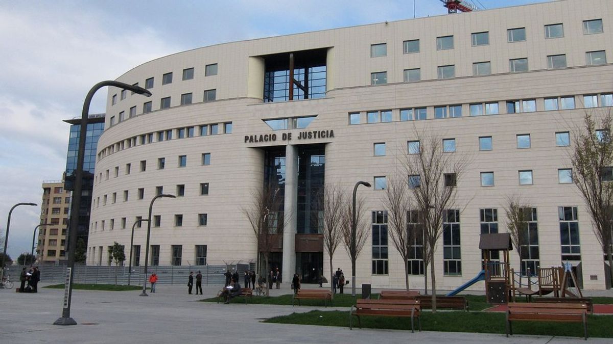 Este lunes comienza el juicio a un hombre acusado de grabar desnudas a 129 modelos Este lunes comienza el juicio a un hombre acusado de grabar desnudas a 129 modelos