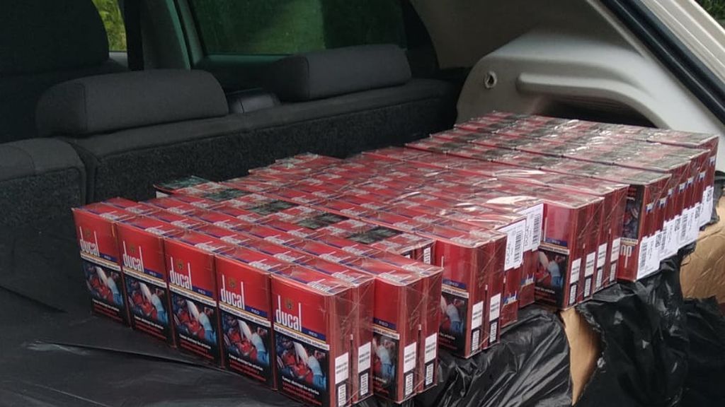 `Convoy Cigarettes´: la Guardia Civil interviene 12.000 cajetillas de tabaco en tres vehículos que viajaban agrupados `Convoy Cigarettes´: la Guardia Civil interviene 12.000 cajetillas de tabaco en tres vehículos que viajaban agrupados
