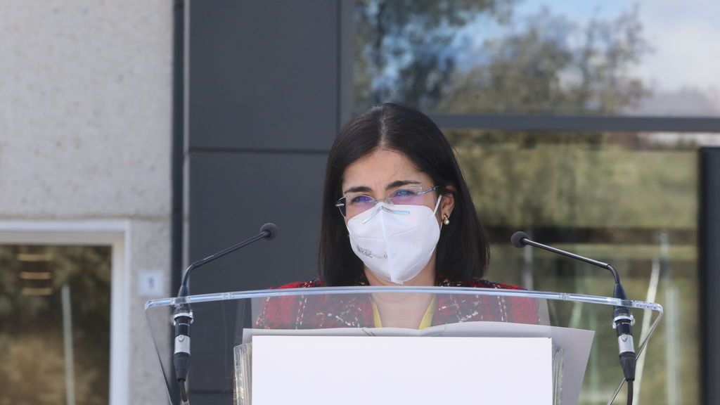 La ministra de Sanidad pide a las comunidades autónomas que amplíen las medidas "todo lo posible" La ministra de Sanidad pide a las comunidades autónomas que amplíen las medidas "todo lo posible"