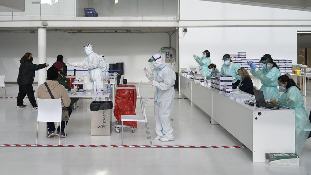 Disminuyen los casos en fin de semana en España Disminuyen los casos en fin de semana en España