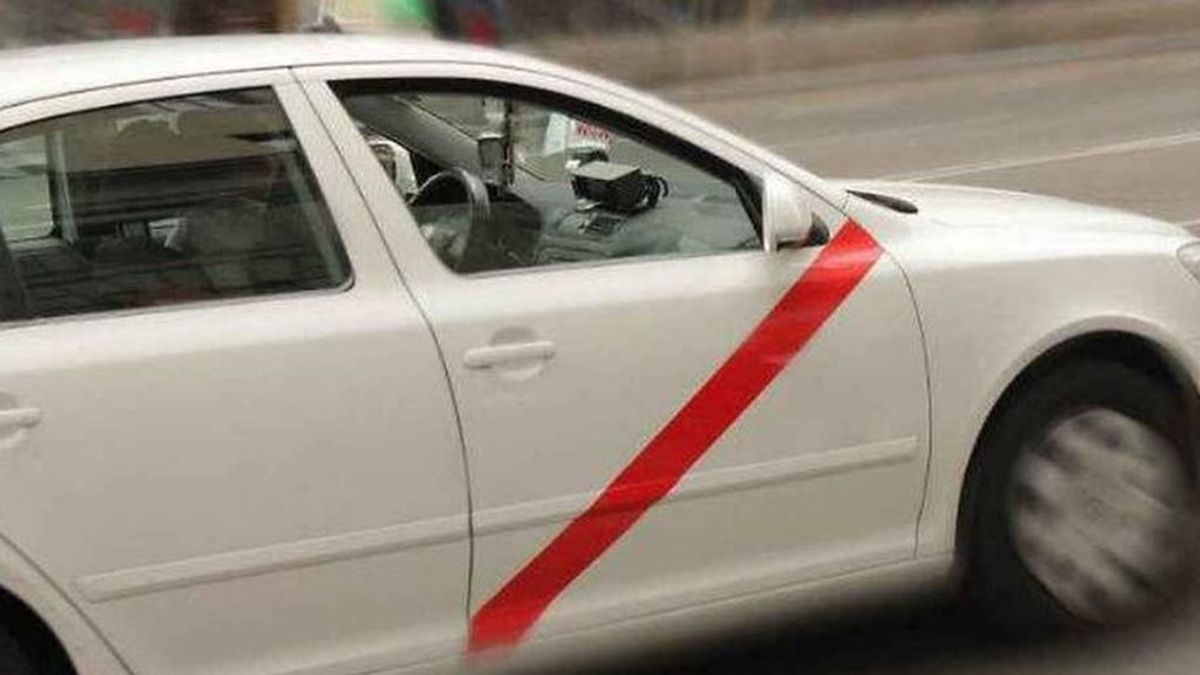 Saltarse el confinamiento en taxi: De Almería a Alicante sin parar ni en el control policial