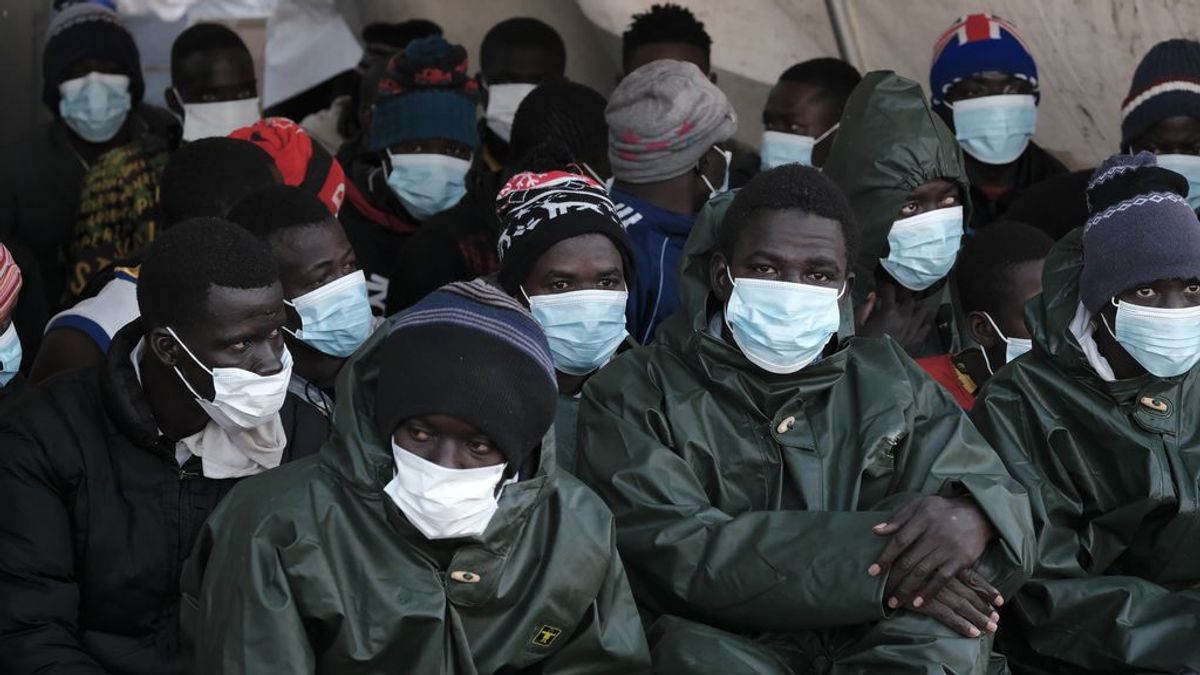 Cómo estalló la presión migratoria en Canarias: “Están creando un gueto en un lugar sin salida a Europa” Cómo estalló la presión migratoria en Canarias: “Están creando un gueto en un lugar sin salida a Europa”