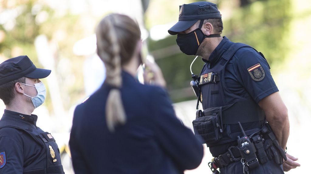 Guardias civiles y policías nacionales, los siguientes en vacunarse del coronavirus Guardias civiles y policías nacionales, los siguientes en vacunarse del coronavirus