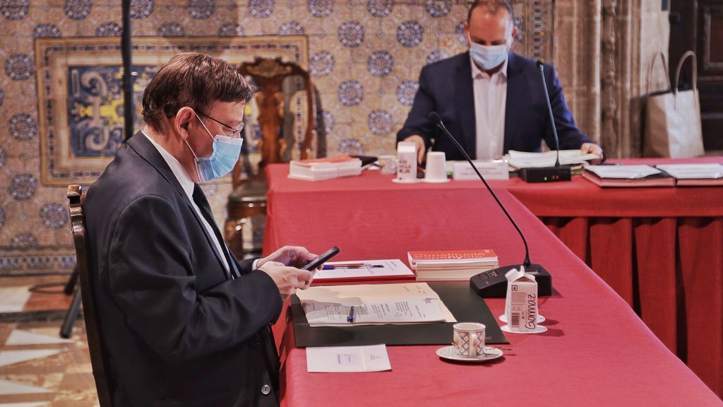 La Generalitat Valenciana ordena el cese de la directora de Salud Pública de Valencia por irregularidades en proceso de vacunación La Generalitat Valenciana ordena el cese de la directora de Salud Pública de Valencia por irregularidades en proceso de vacunación