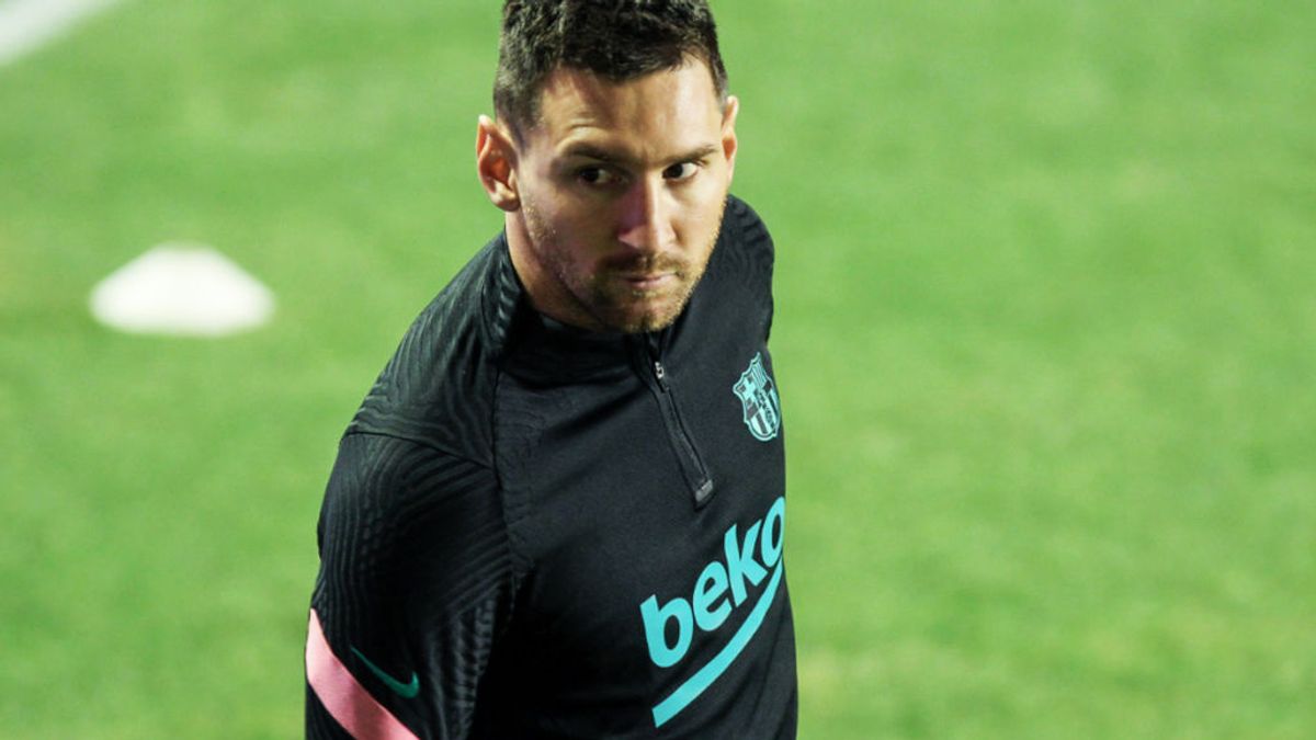 La 'lista negra' de Messi: se querellará contra Bartomeu, Tusquets y otros tres más por la filtración de su contrato La 'lista negra' de Messi: se querellará contra Bartomeu, Tusquets y otros tres más por la filtración de su contrato