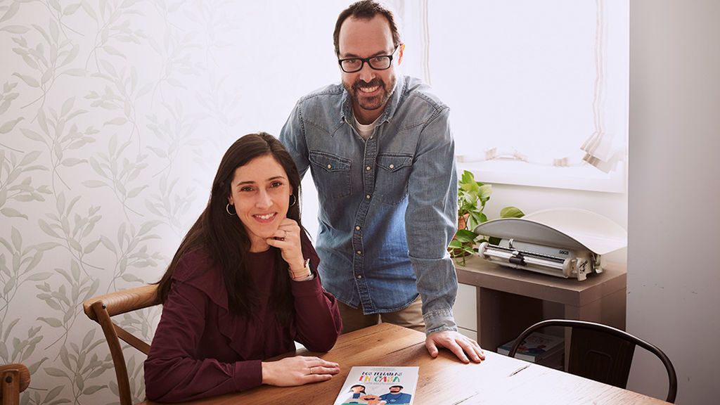 “Ser padre no te hace ser mejor pediatra, pero sí entender mejor ciertas cosas”: El secreto del éxito de ‘Dos pediatras en casa’