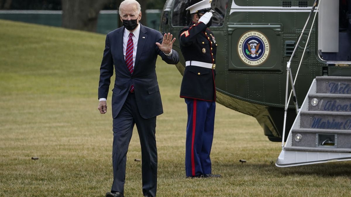 Biden desciende helicóptero Casa Blanca