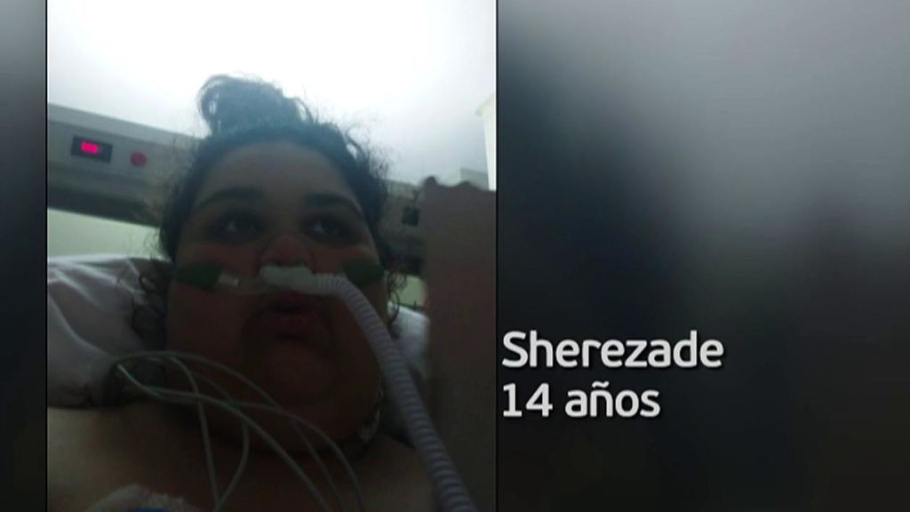 Sherezada, una niña intubada en la UCI con solo 14 años, demuestra que el coronavirus no sabe de edad