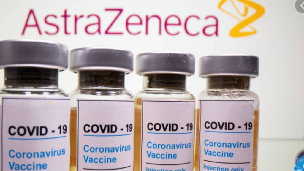 Sanidad debate si pondrá la vacuna de AstraZeneca a mayores de 65 años