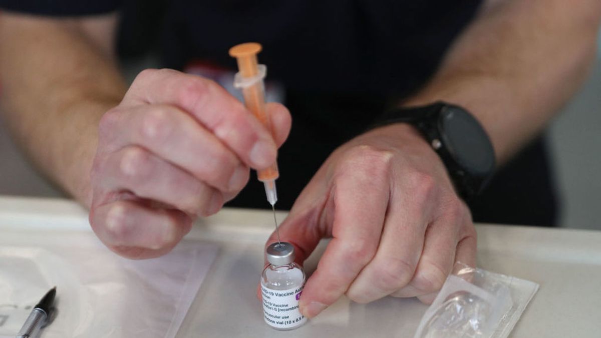 Reino Unido cree que hay "4.000 variantes del coronavirus en el mundo": las vacunas ante un reto mayúsculo