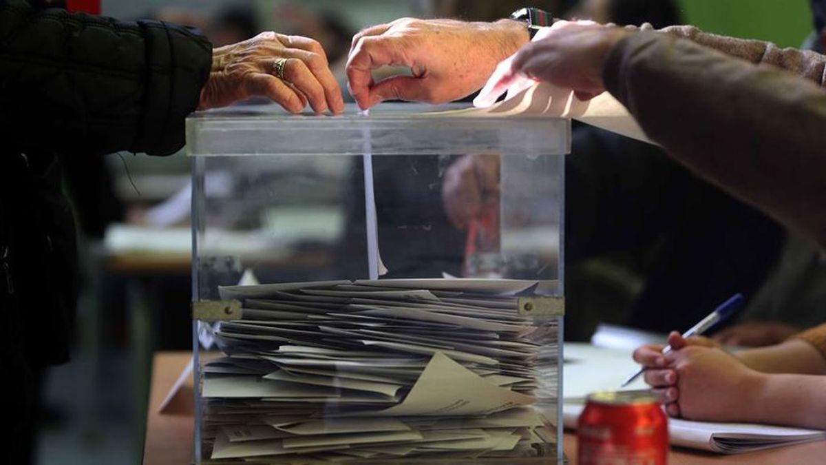 La fuerte abstención determinará el resultado de las elecciones catalanas y los constitucionalistas van perdiendo La fuerte abstención determinará el resultado de las elecciones catalanas y los constitucionalistas van perdiendo