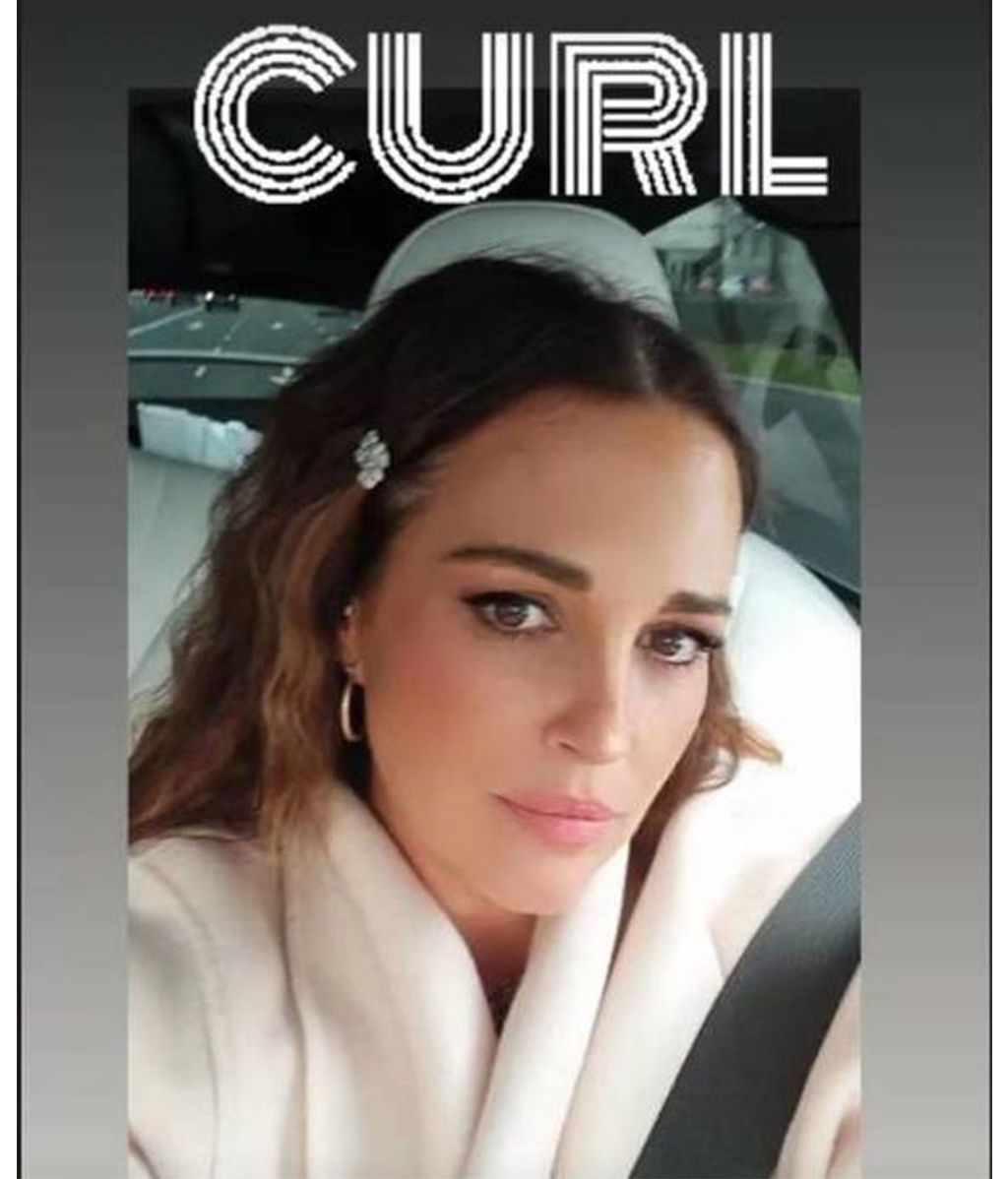 Paula Echevarría con el pelo rizado