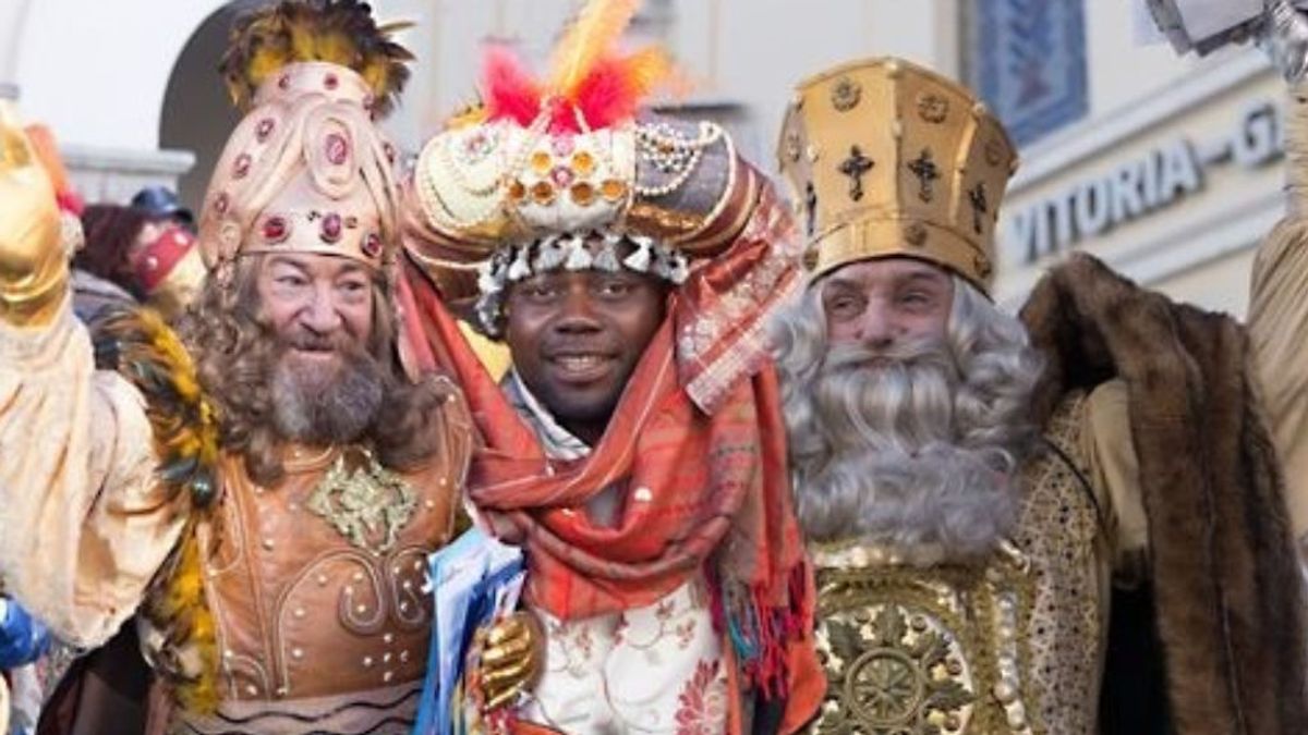 Gorka Urtaran, alcalde de Vitoria, 'despide' a los Reyes Magos por no saber euskera Gorka Urtaran, alcalde de Vitoria, 'despide' a los Reyes Magos por no saber euskera