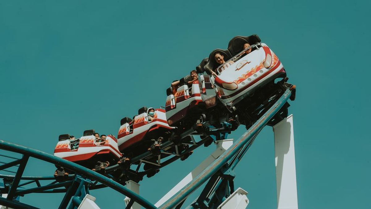 'Falcon's Flight', la montaña rusa que rompe récords: 250 kilómetros por hora y sensación de ingravidez 'Falcon's Flight', la montaña rusa que rompe récords: 250 kilómetros por hora y sensación de ingravidez